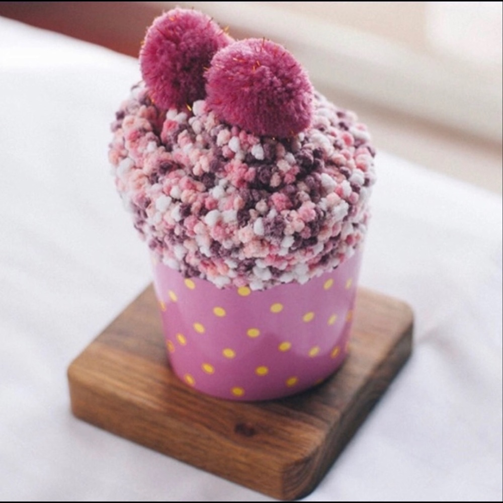 🧁CUPCAKE FUZZY SOCKS🧁